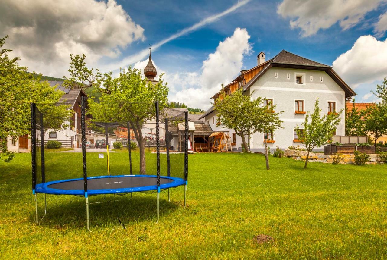 Ferienwohnungen Flattnerhof Mauterndorf  Exteriör bild